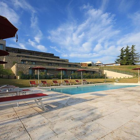 Ca' Del Lupo Hotel Montelupo Albese Exterior photo